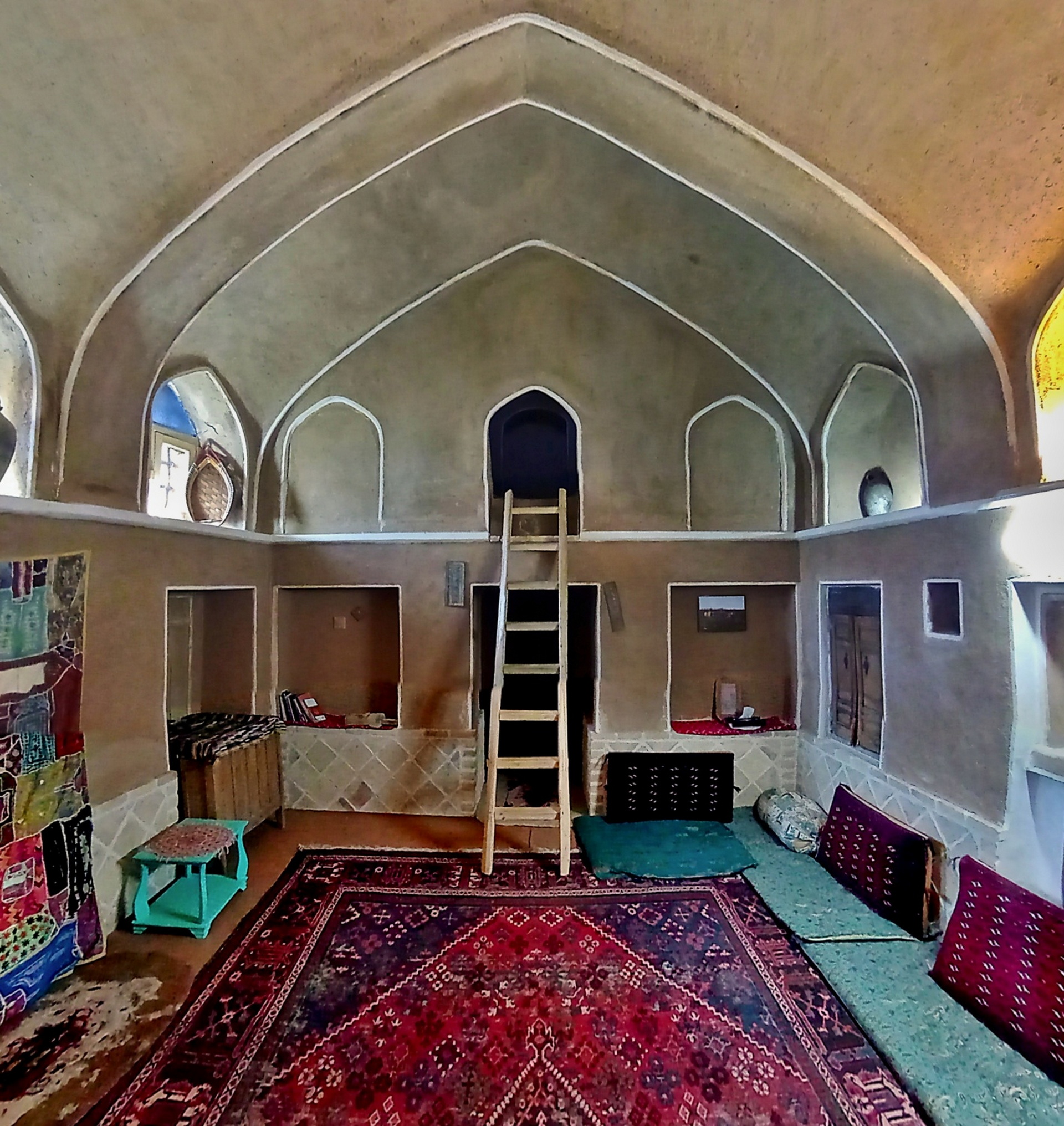 Barzok Ecolodge House in Kashan