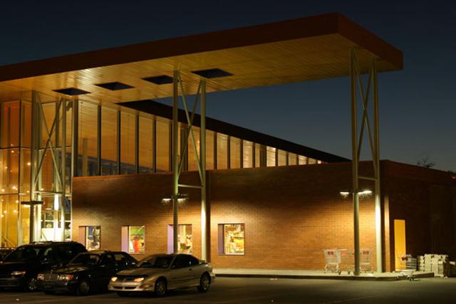 Adonis Oriental Market in Montreal