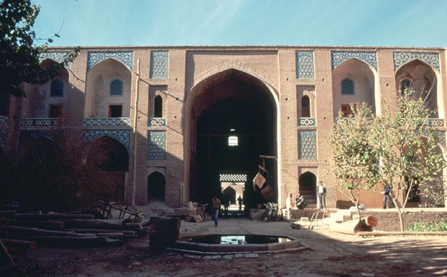Karvansara-i Ganj 'Ali Khan in Kerman