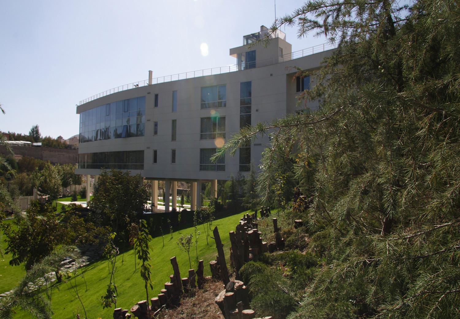 Lavasan Garden in Tehrān