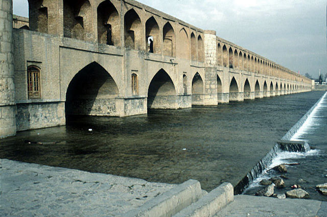 Pul-i Allahvardi Khan in Isfahan