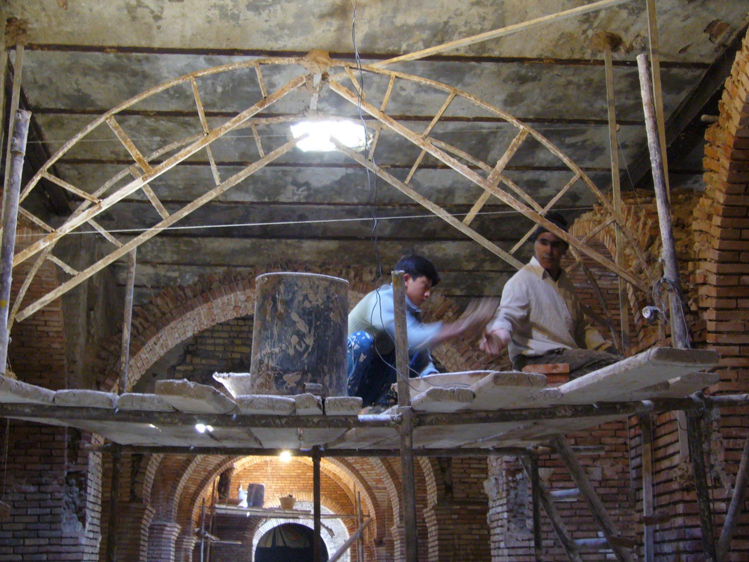 Khanat Caravanserai Rehabilitation in Tehrān