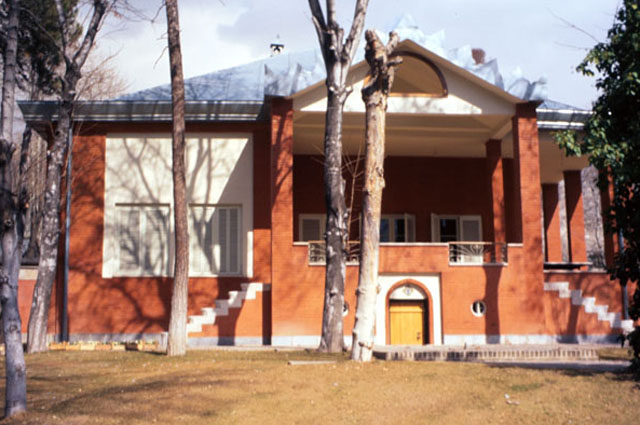 Sepahsalar Summer Pavilion in Tehrān