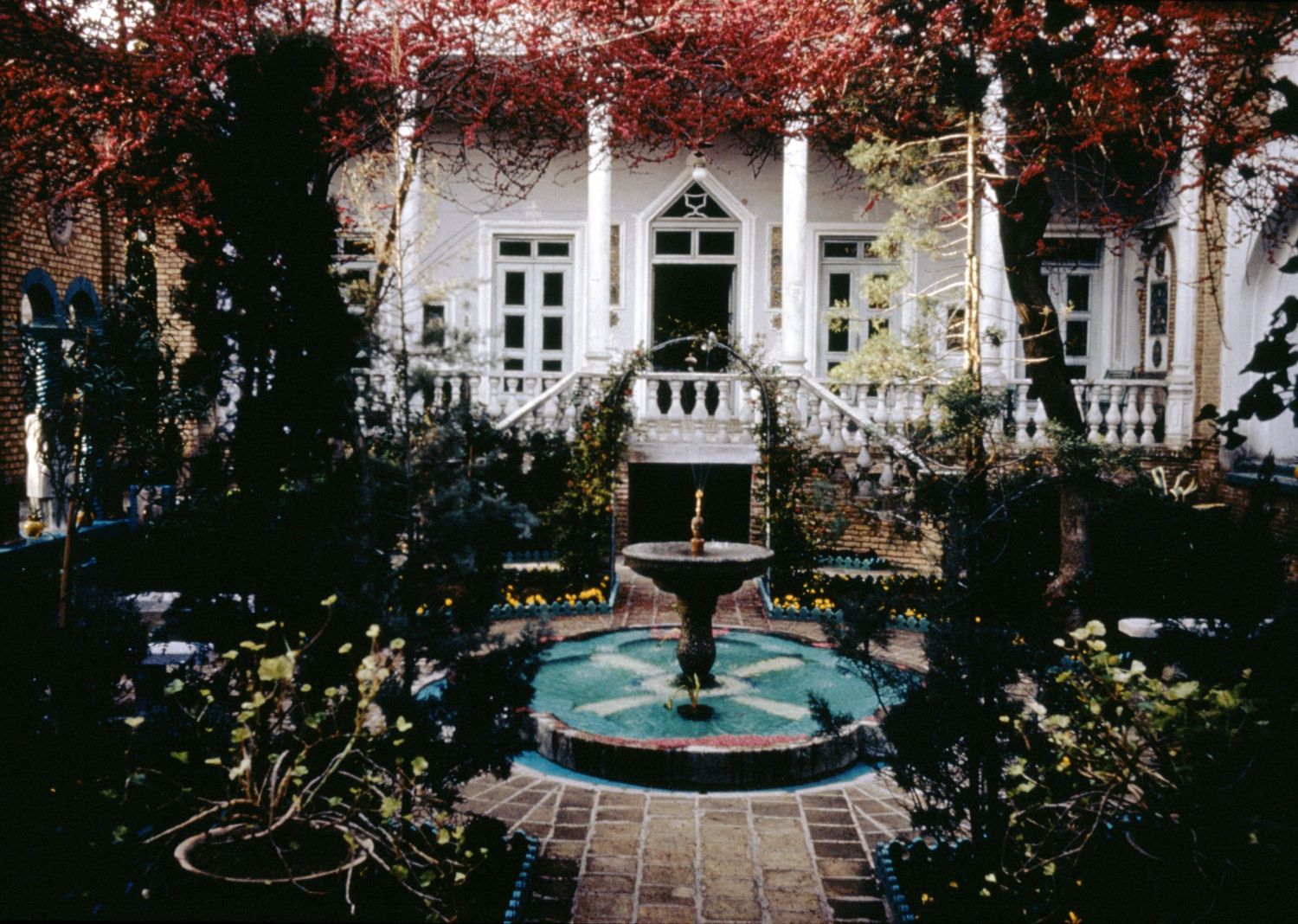 Muzah-i Muqaddam in Tehran