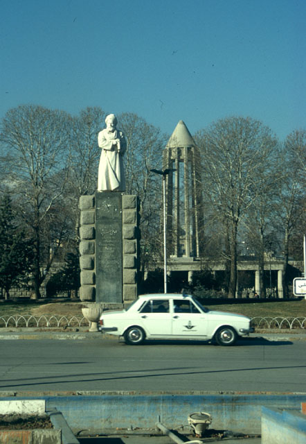 آرامگاه بوعلی سینا همدان in همدان
