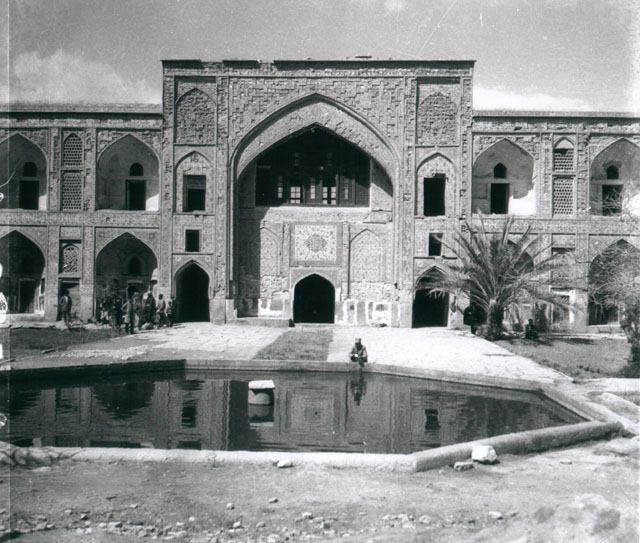 Madrasah-i Khan in Shiraz