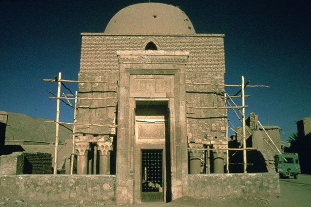 Imamzadah Sheikh Yusof Sarvistani in Sarvestan