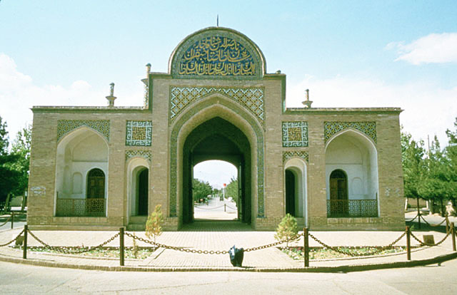 Darwaza-i Arg in Semnan