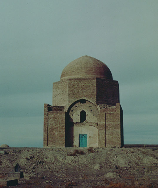 Tomb at Mashiz in Mashiz