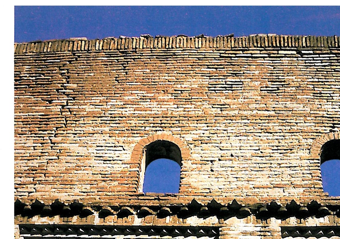 Old architectural fabric of Dezful