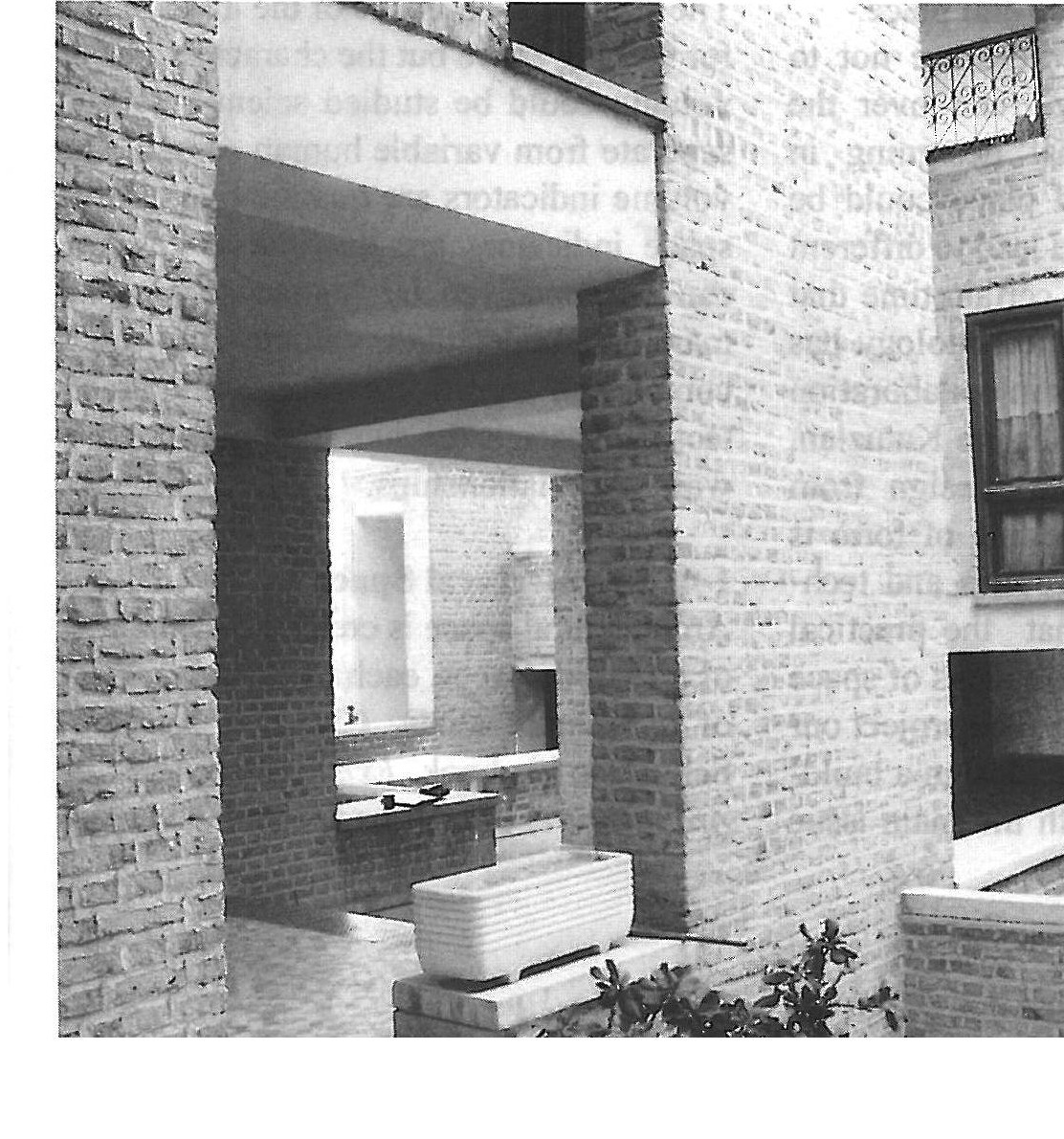Residence on Africa Ave. (south of Bolvar), Tehran