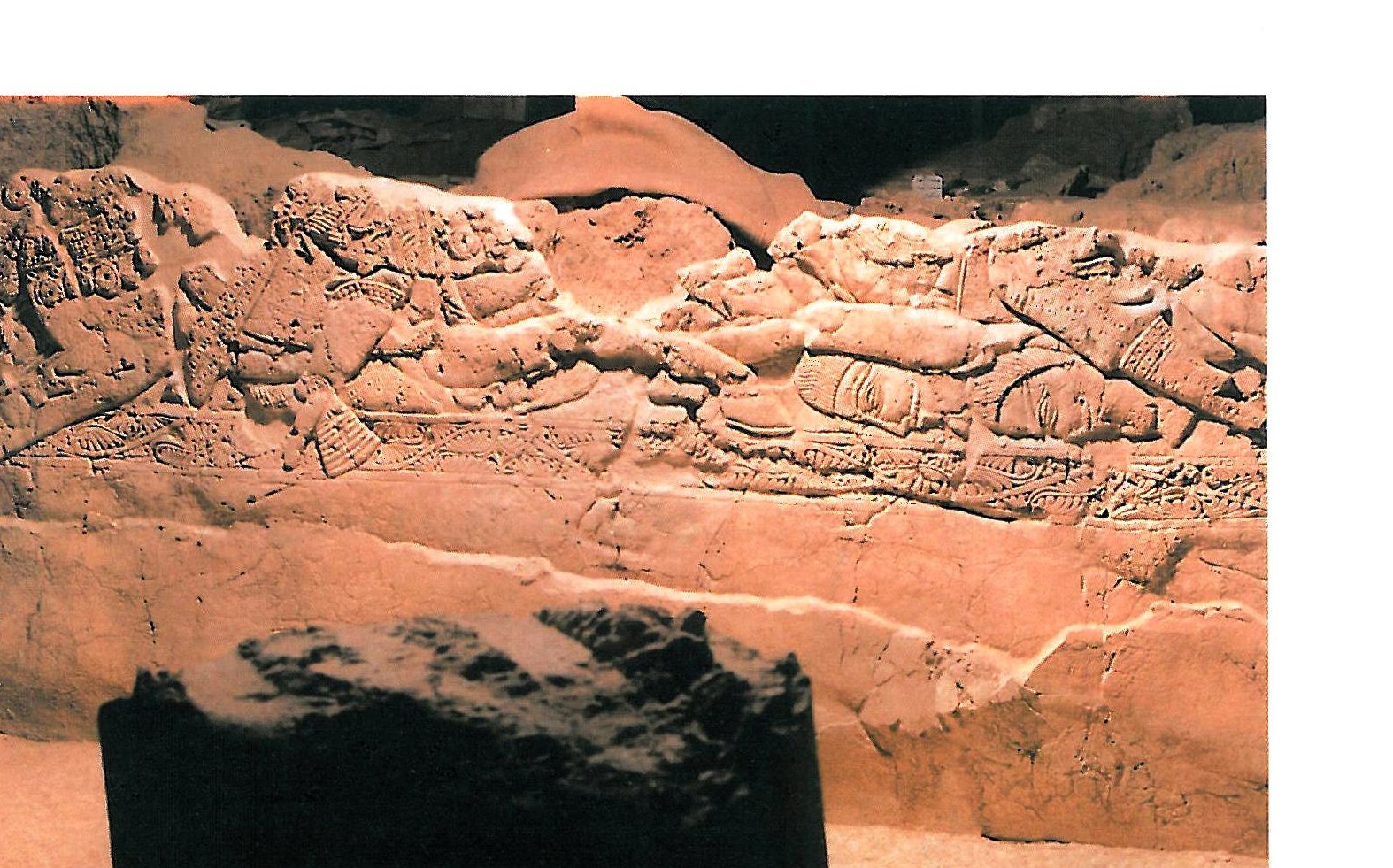 Plaster motifs on the western wall of the altar