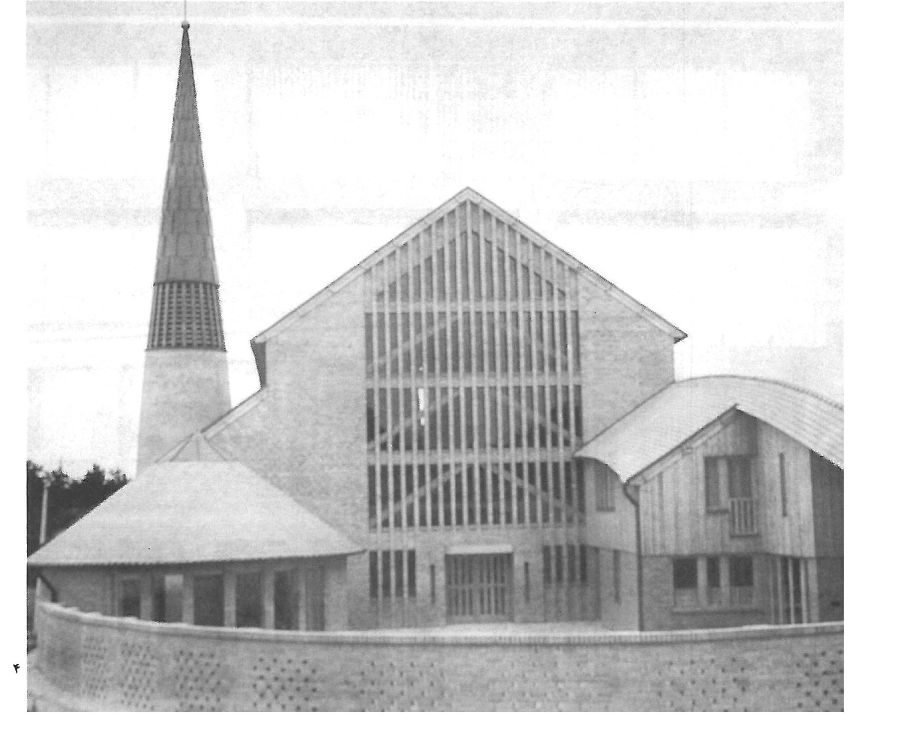 Protestant church in Dunaújváros, 1996 — front view