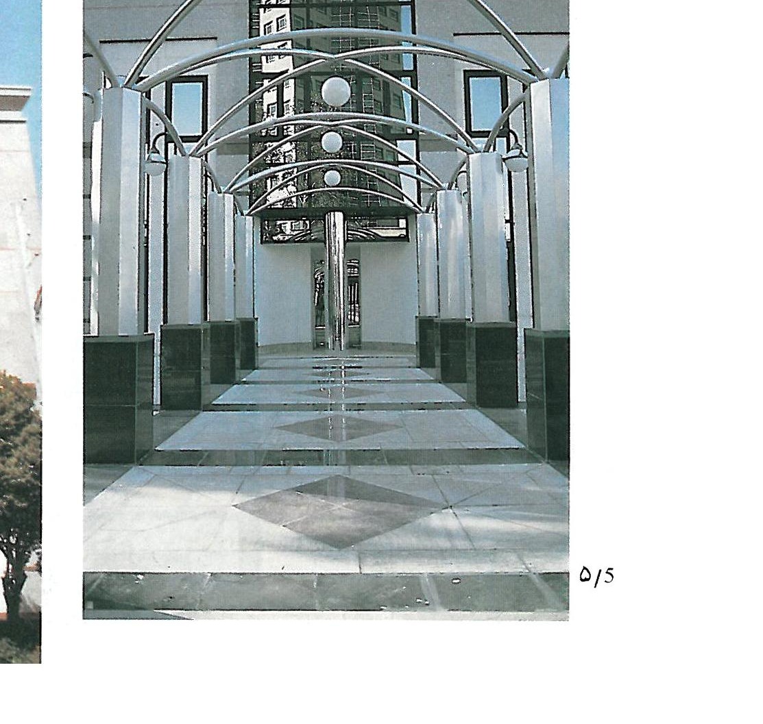 Office Building, Shahid Ahmad Qasir (Bukharest) St., Tehran, 1994-1998 — pillars of the entrance hall