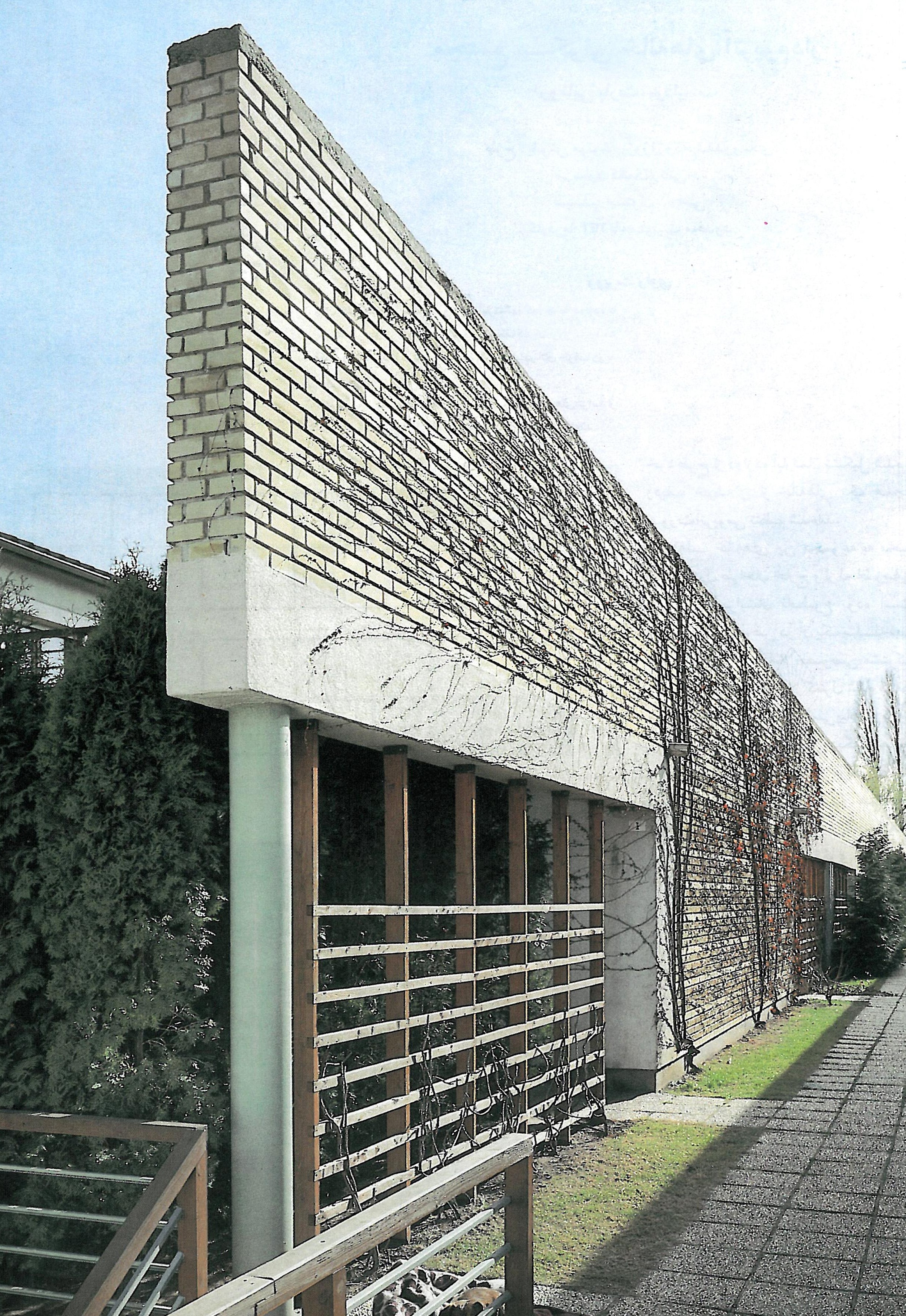 Római-part Residential Complex of Atrium Houses, Budapest — central pedestrian passage