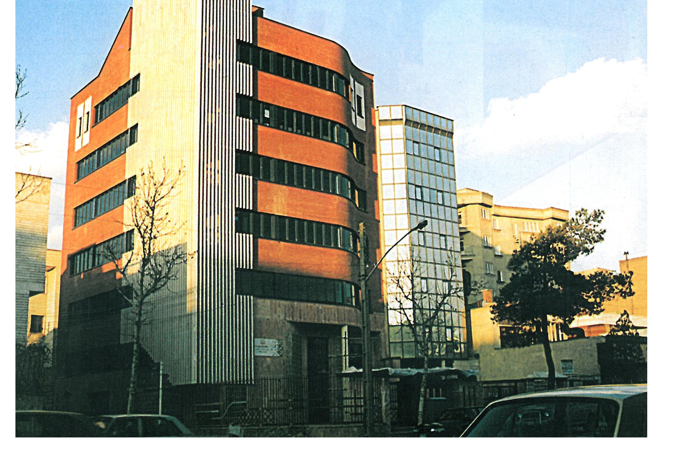 OCE Co. Branch Office, Tehran, 1998 — general view of the building