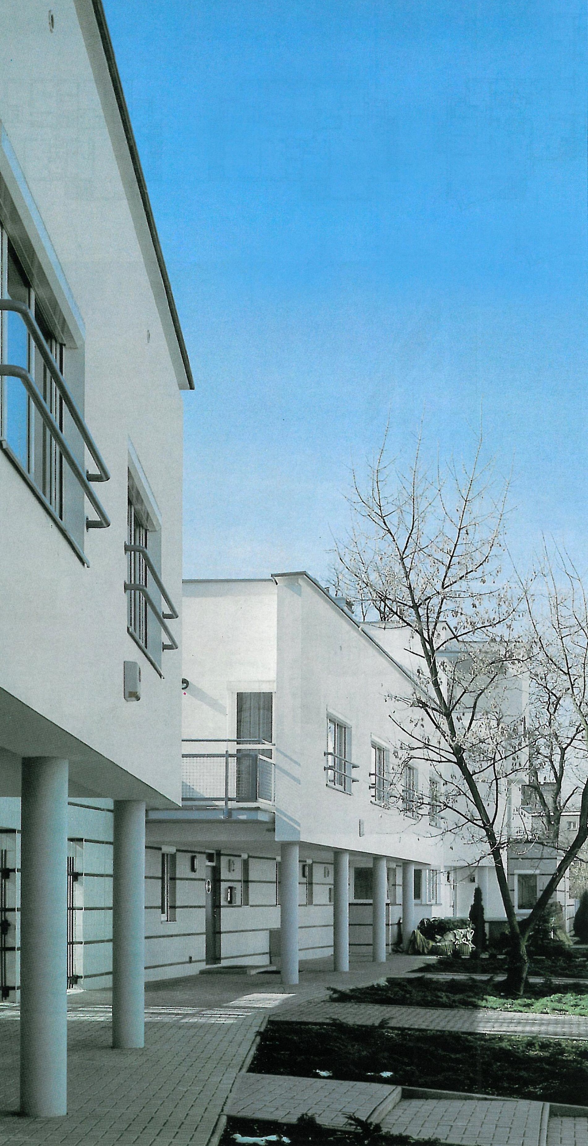 Residential Complex, Warsaw (JEMS Architekci) — housing blocks along the central passage