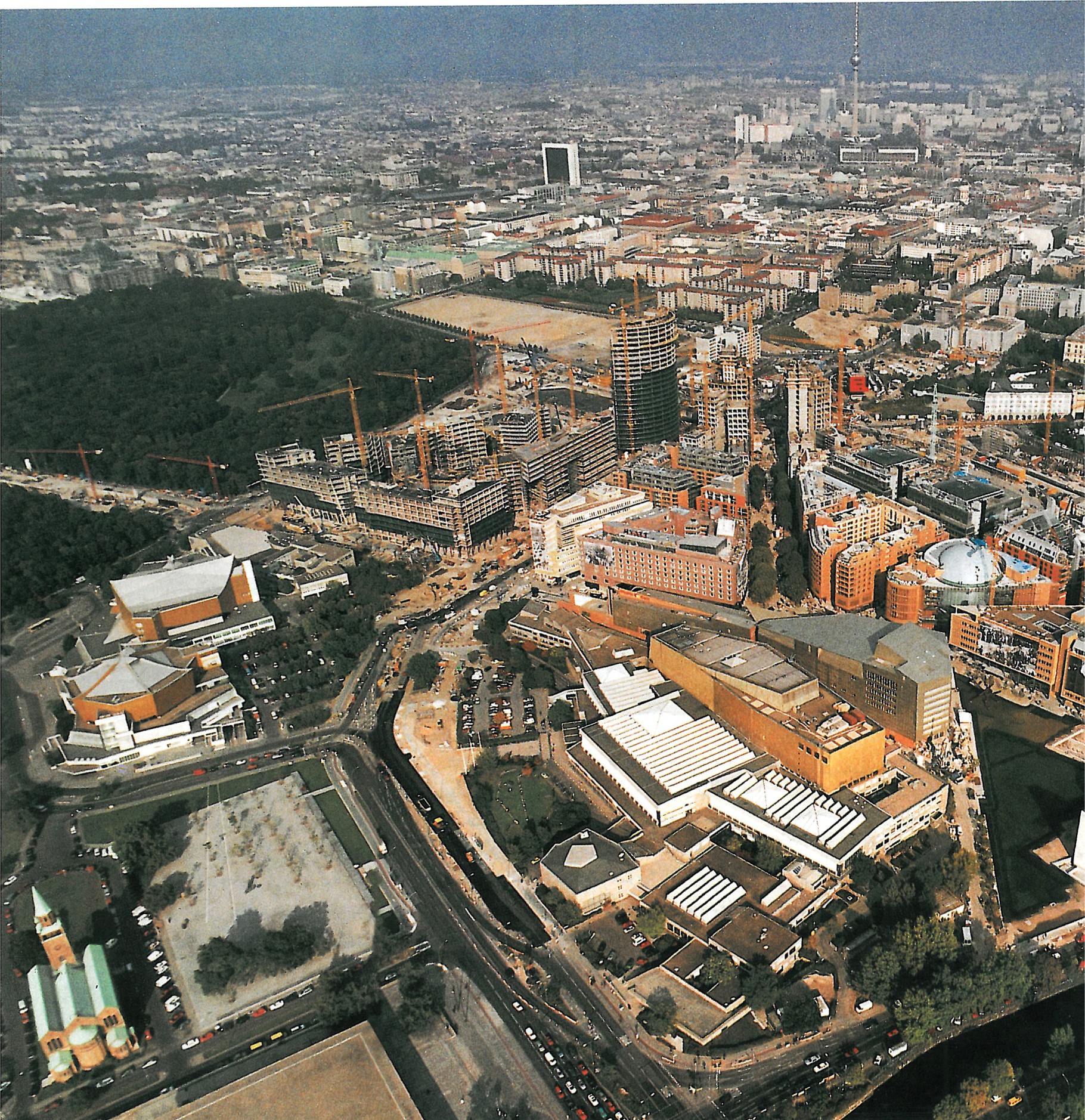 Bird's-eye view of Daimler City showing the completed Potsdamer Platz district from above