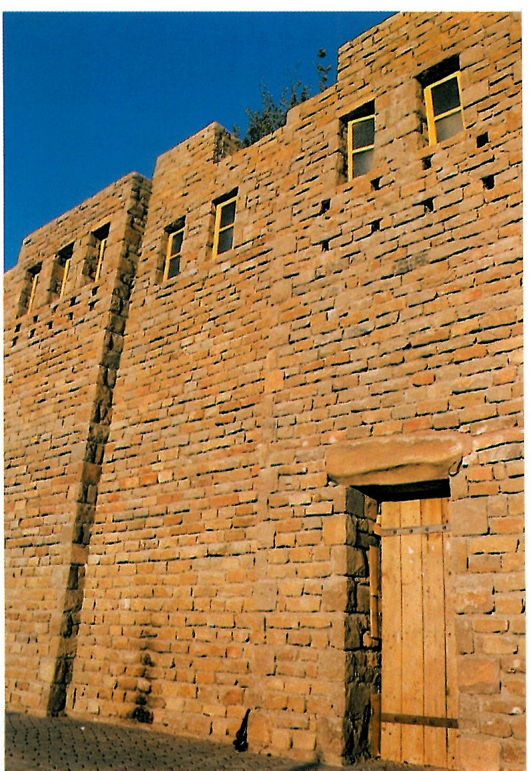 باغ بلند: بازسازی روستای قدیمی