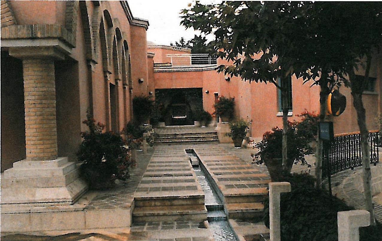 Vanak Sports & Recreational Center — grounds