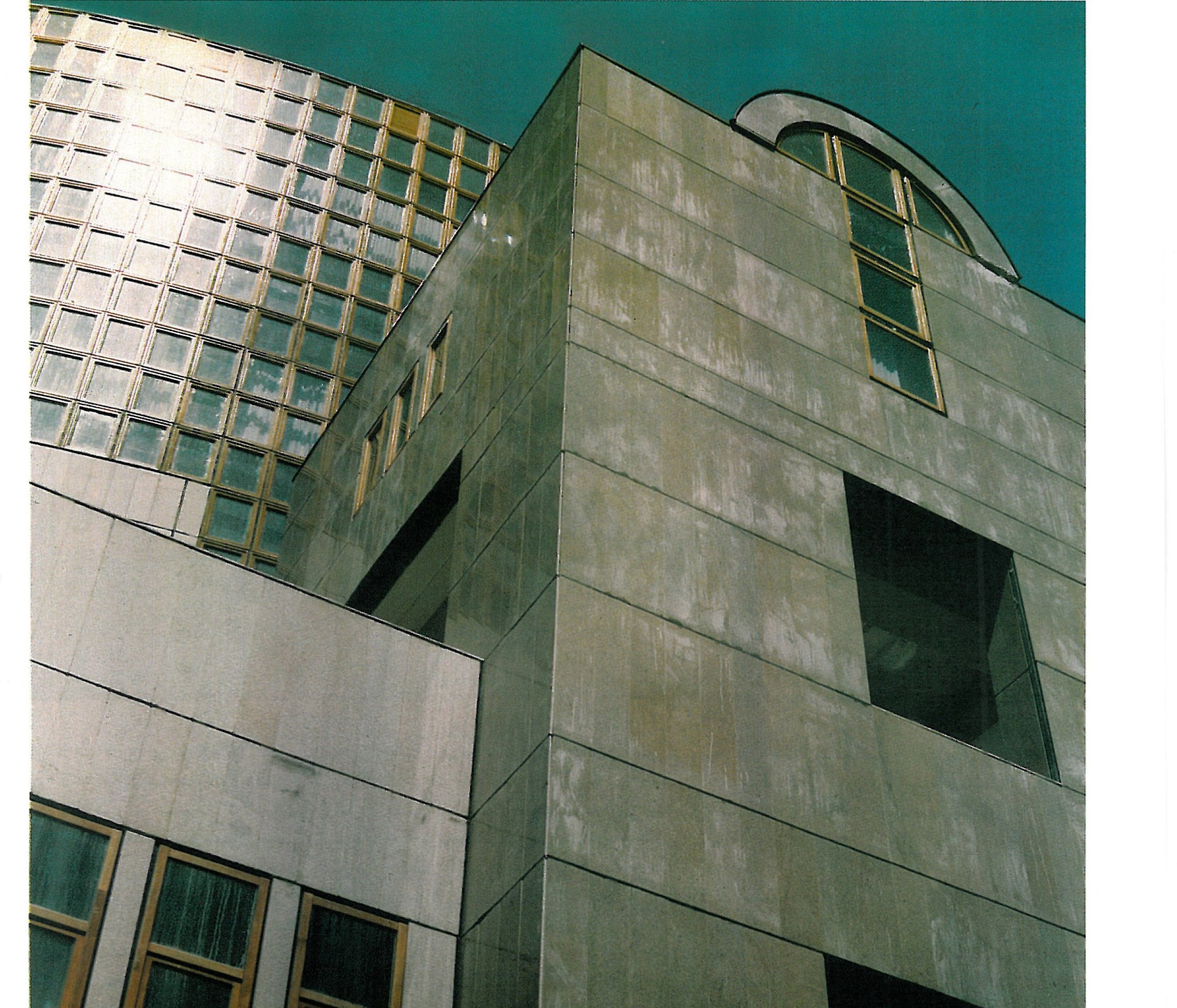 Hafeziyeh Guesthouse — Construction and Materials