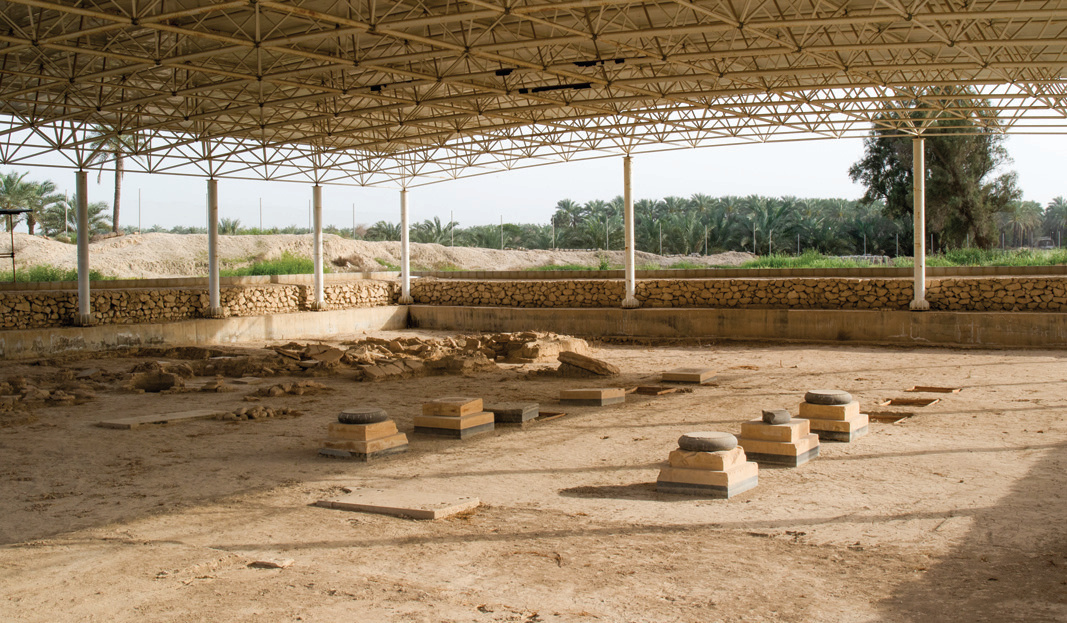 Palaces and Buildings in the Hinterland of the Persian Sea, Dashtestan