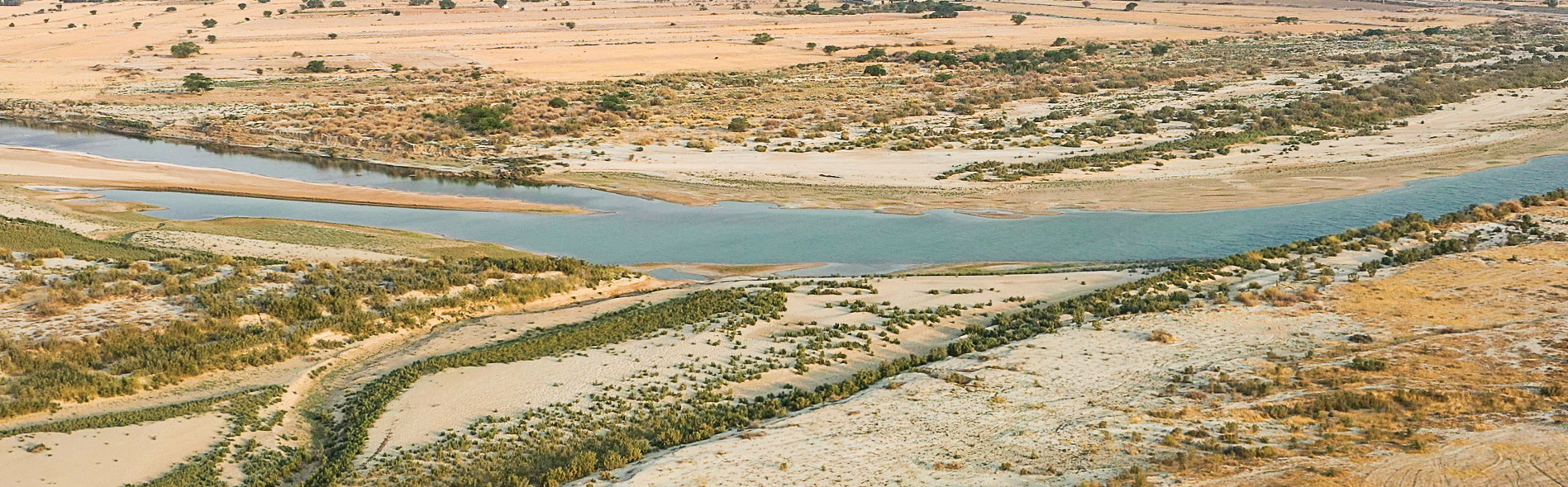 Mond River winding through the arid landscape of Bushehr