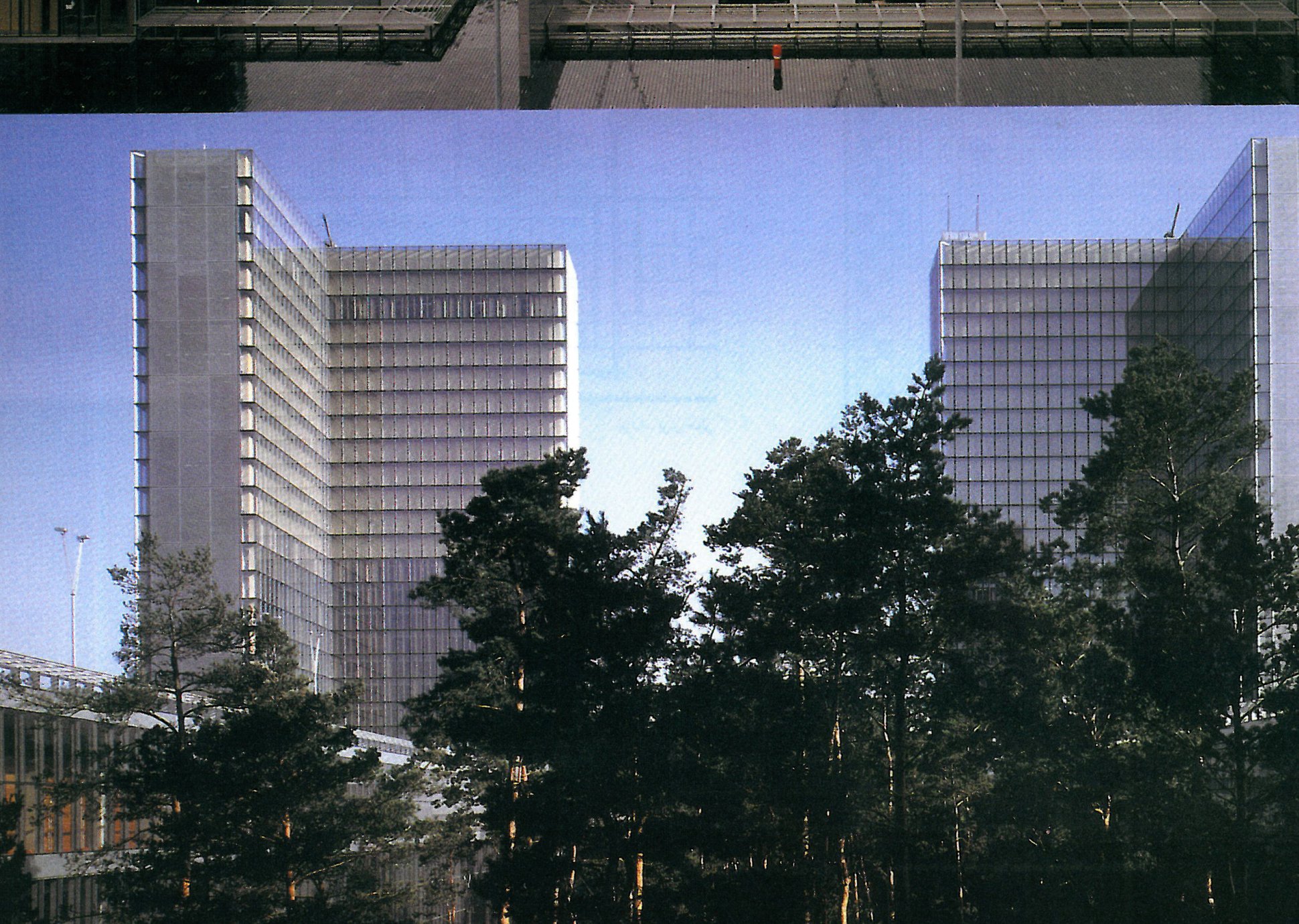 Bibliothèque nationale de France — view of the towers from the central garden