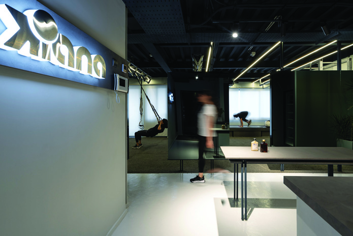 Kiana Boutique Club