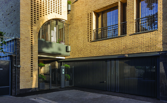 Gousheh Residential Building