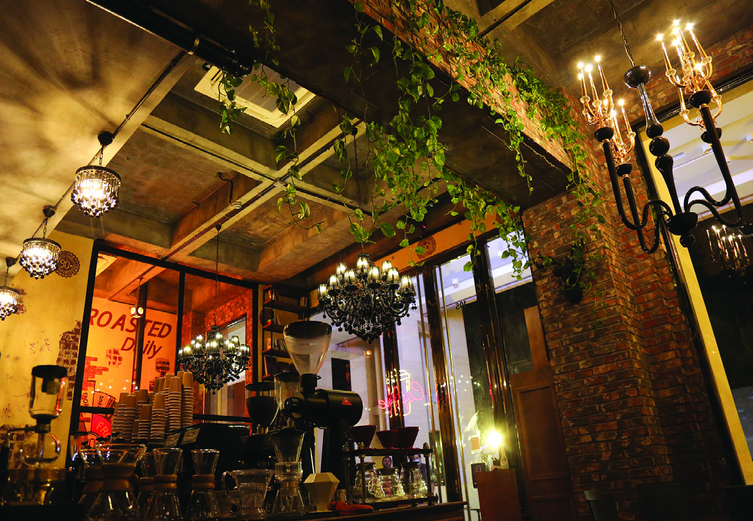 Nighty Plus (90+) Cafe Restry