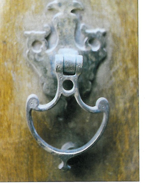 Kubeh — the knocker