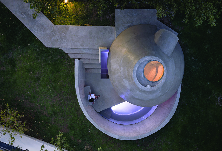 Two Cones and a Reservoir