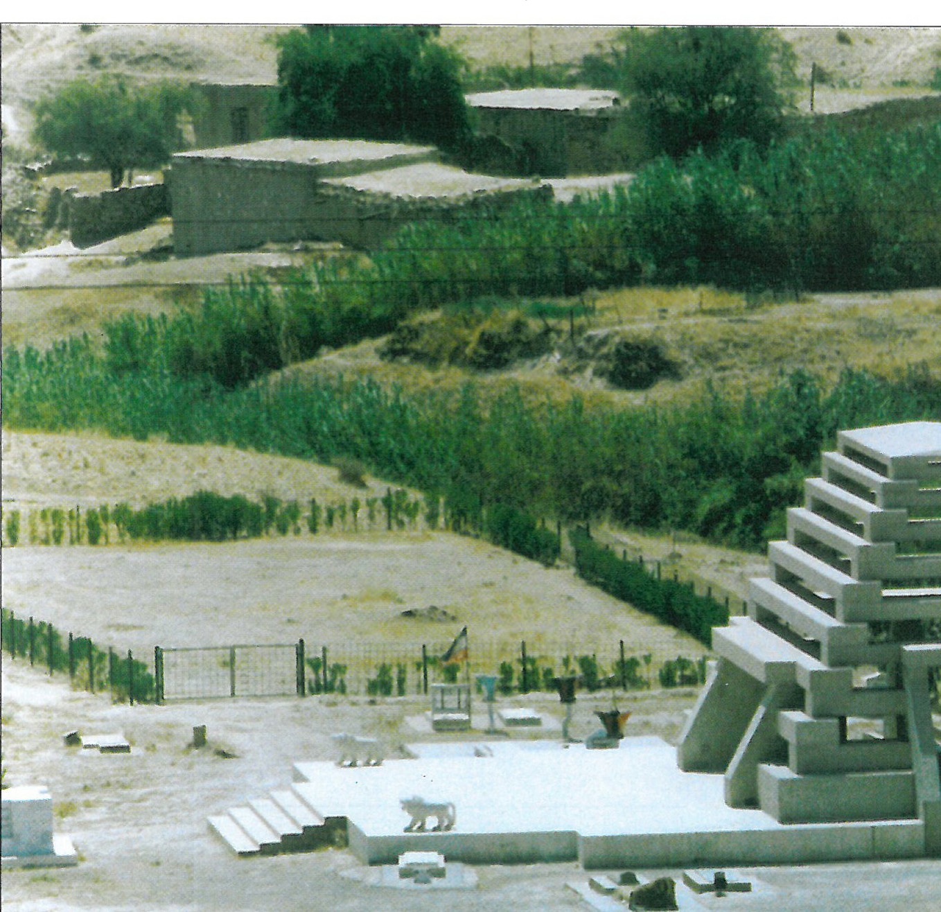 Model of the complex: tall administrative building to the north, the parliament in the middle, and the commissions' building to the south
