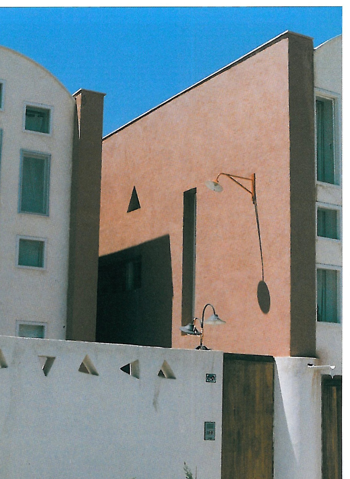 Sadri Residence, Isfahan — Mohammad Reza Ghane'i and Ali Sheykholeslam (1st place) — view of the central courtyard