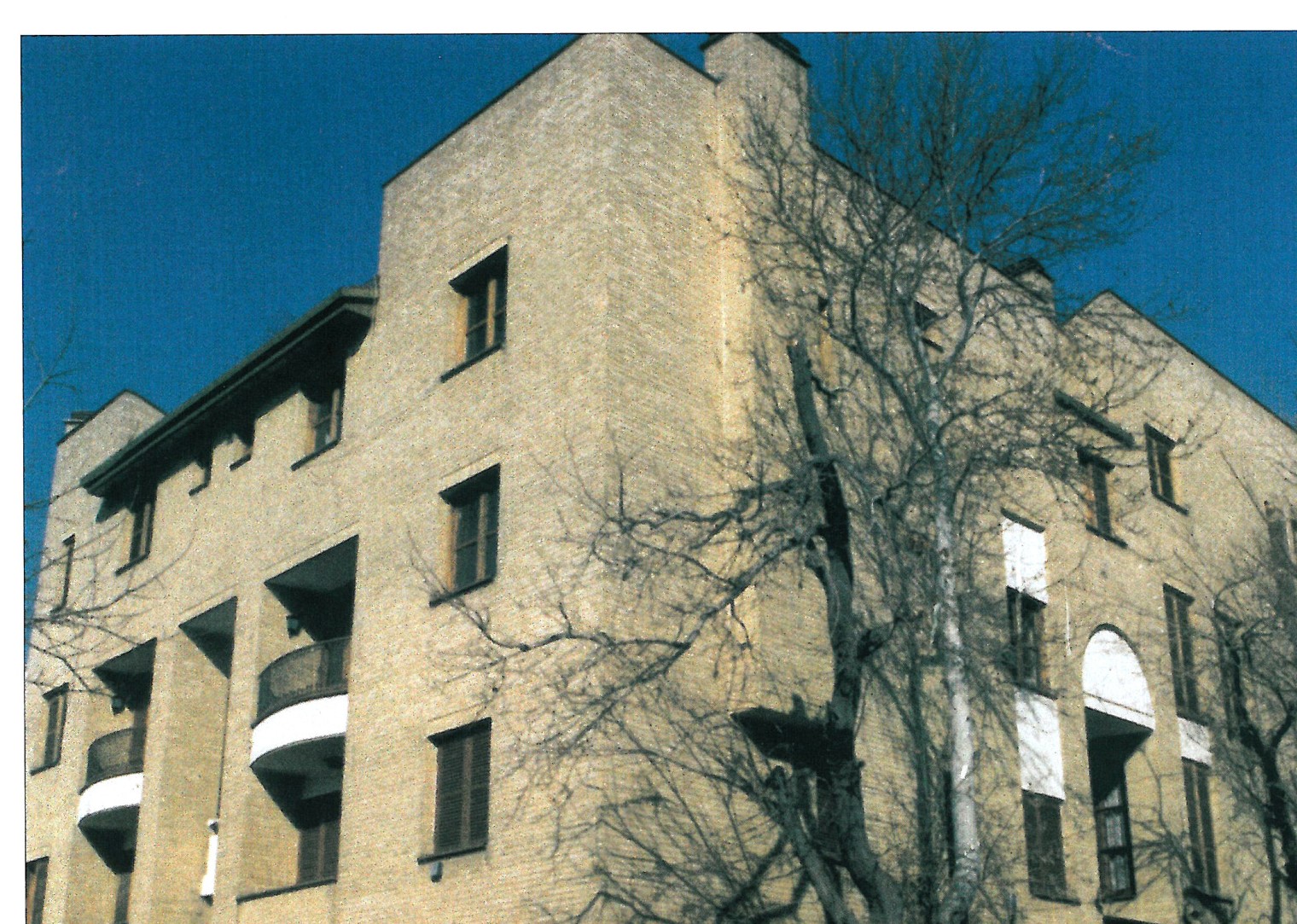 Kamranieh residential complex (5th place) — exterior view