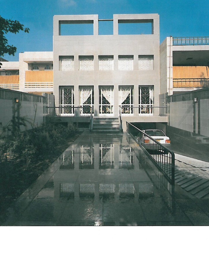 Khatereh-ye Panj-Dari (jury selection) — exterior view