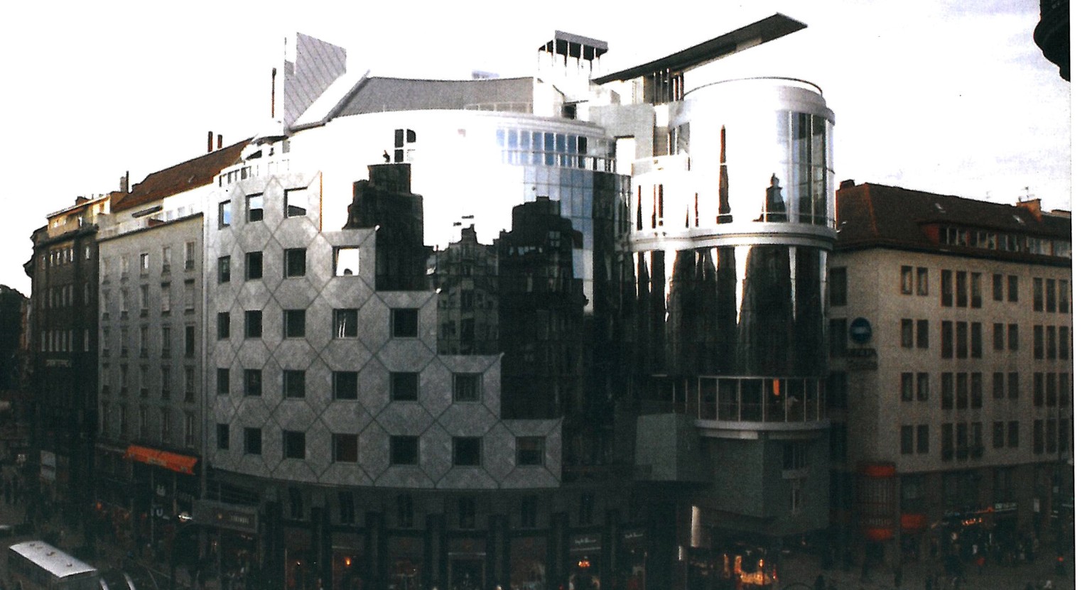 Haas-Haus opposite St. Stephen's, Hans Hollein, Vienna, 1987