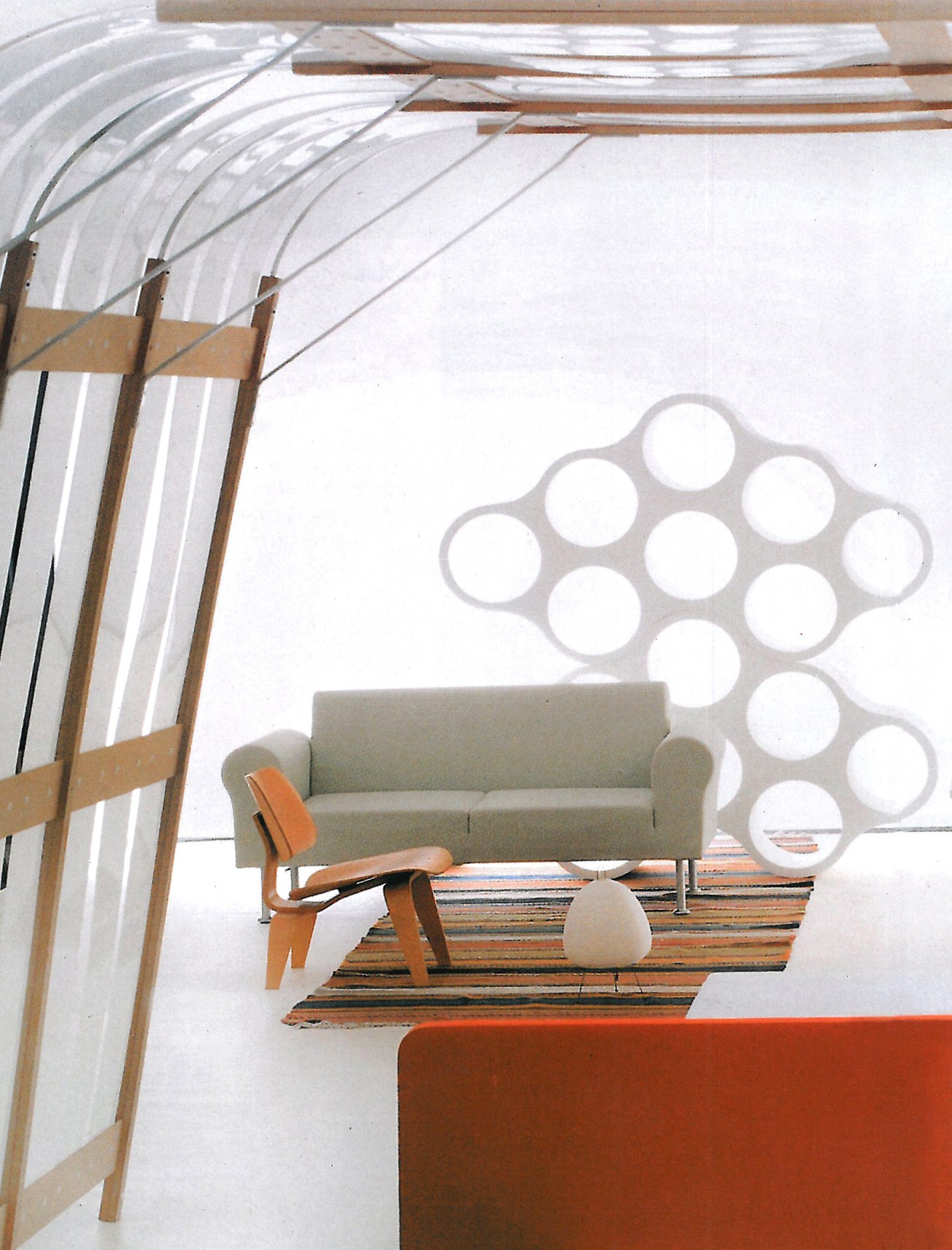 Seating corner with public phone-booth element