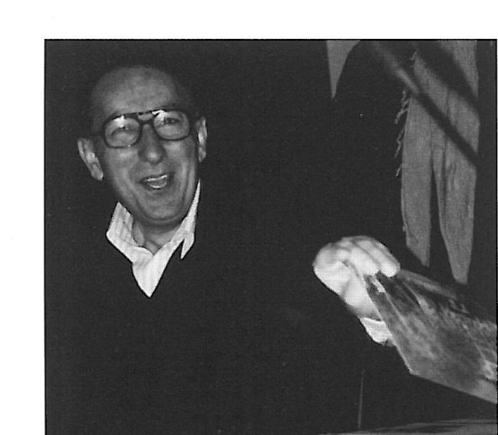 A jury member at the Grand Me'mar Award 81