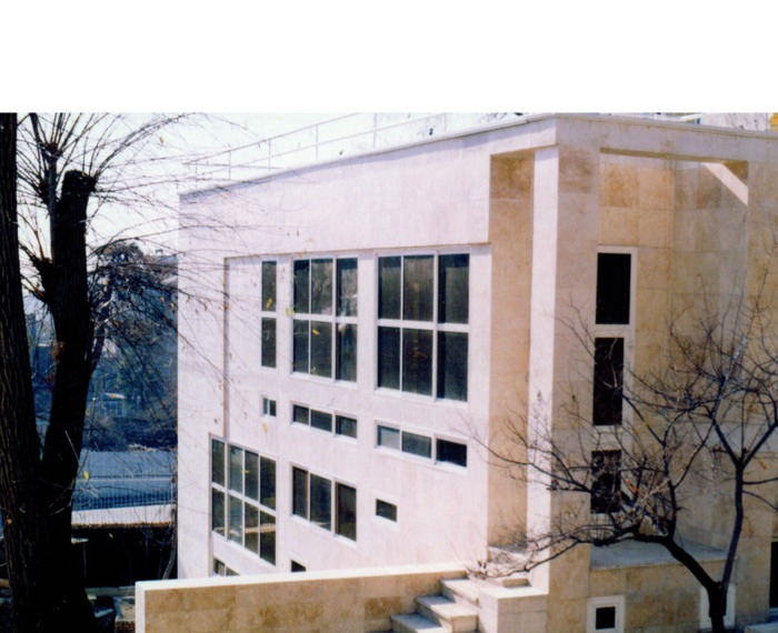 خانه بختیار in تهران