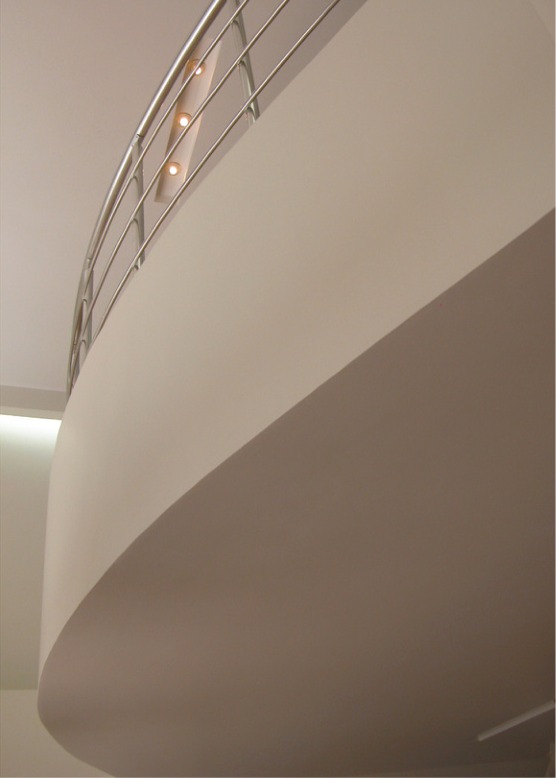 The curved staircase.
