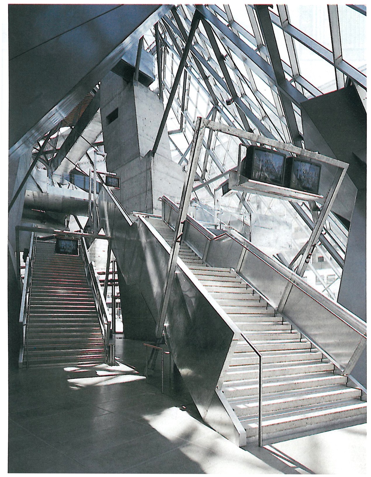 Influence of Iranian Construction Sciences on Medieval European Architecture