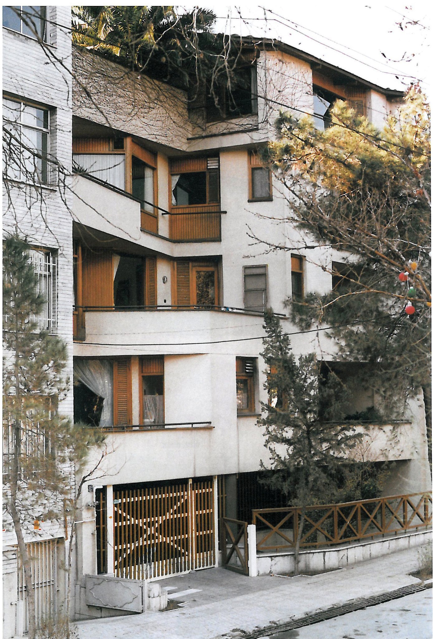 youssef shariat zadeh p18 1