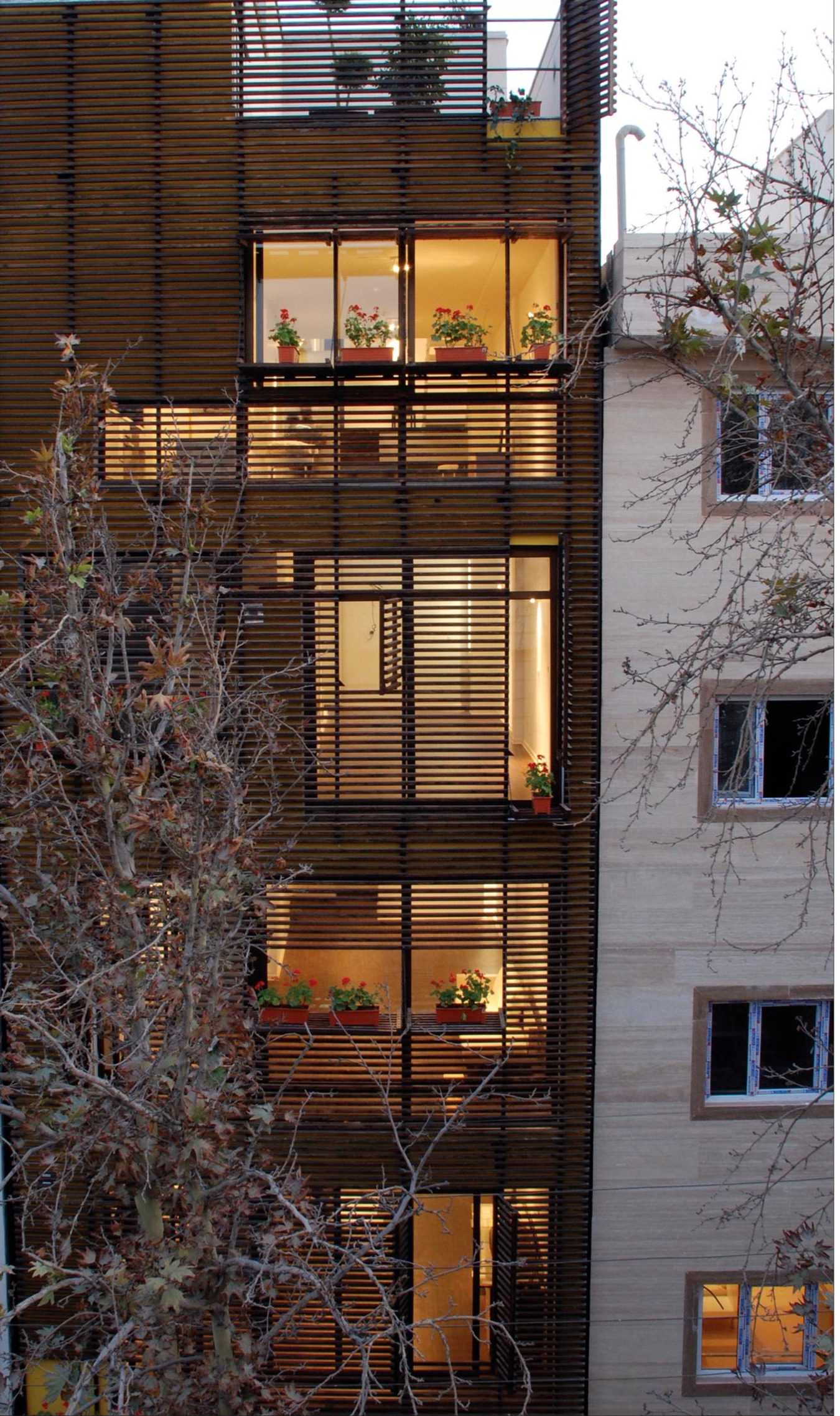 Building No. 2, Dowlat Street