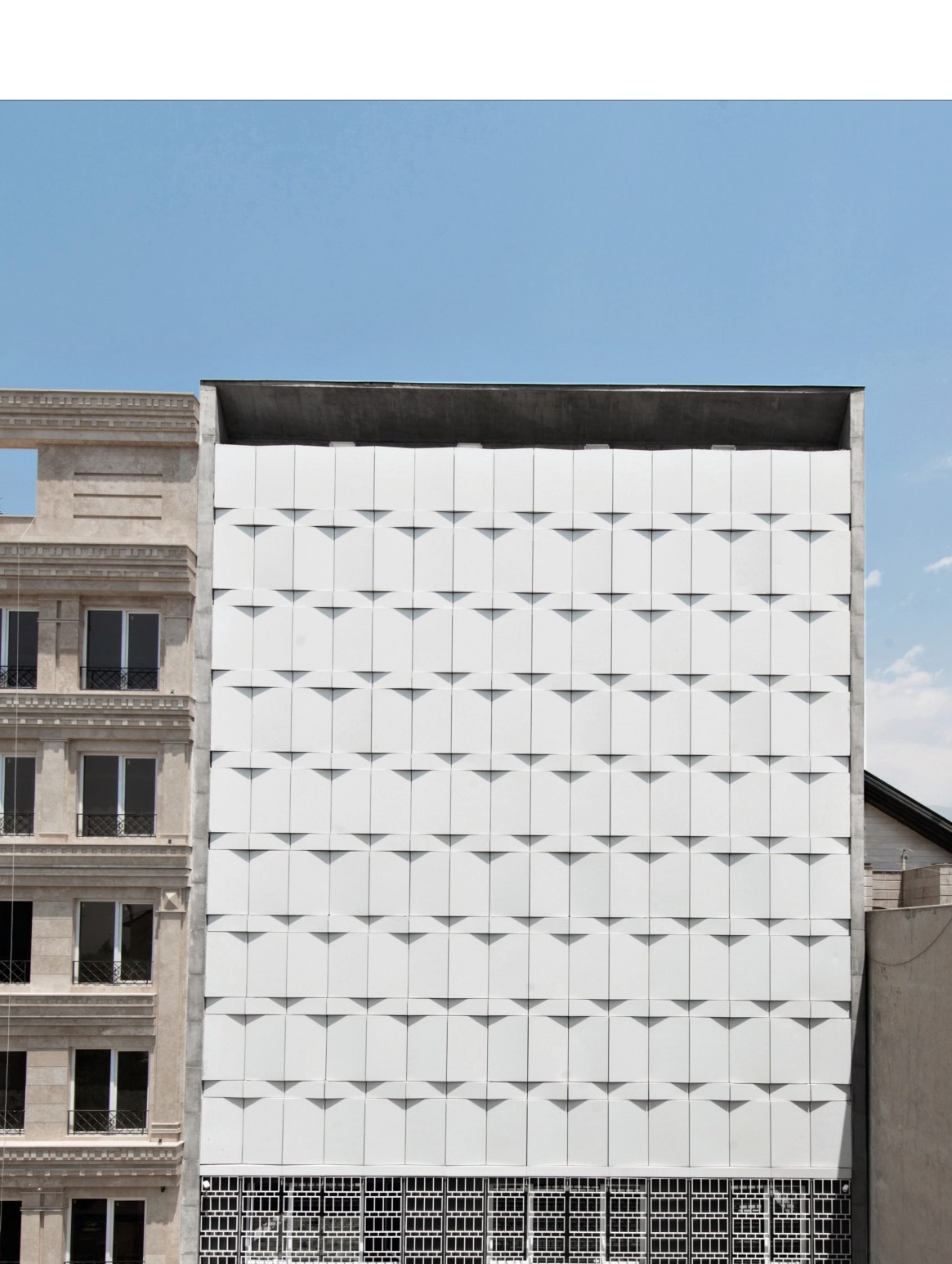 Ab Varzan Office Building