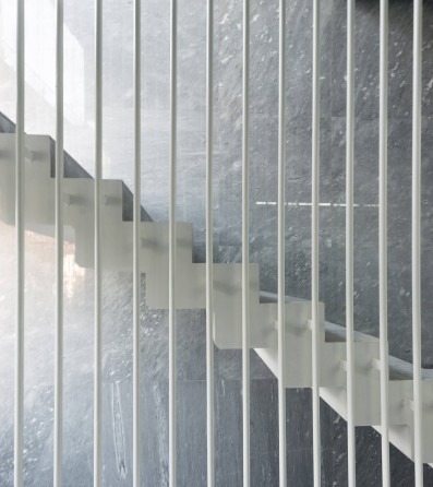 Stone-clad stair core