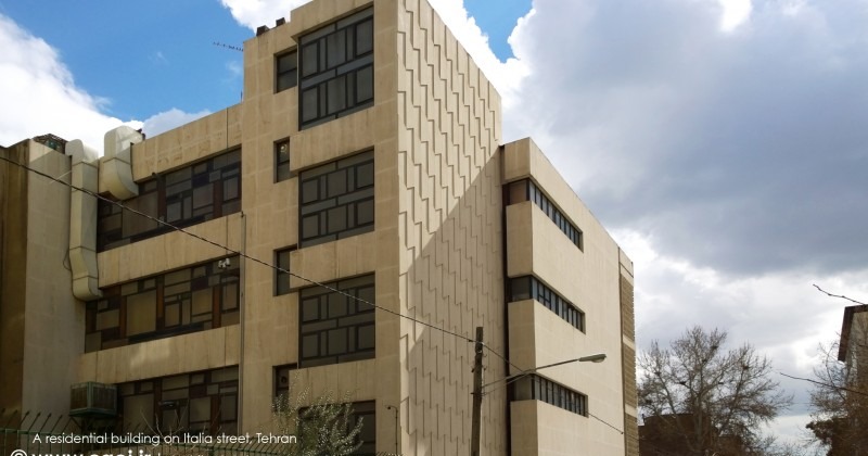 A building on Italia street