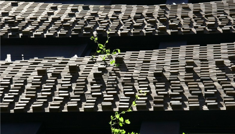 Detail of the woven brick screen