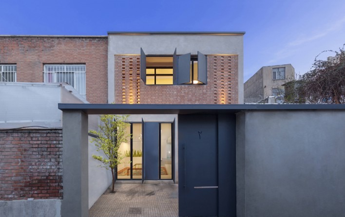 Khaneye Hayatdar House